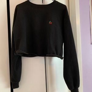 Brandy black cropped sweatshirt w/ cherry patch